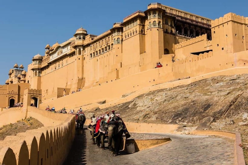 From New Delhi: Jaipur Guided City Tour with Hotel Pickup - Starting from New Delhi before dawn: how the day stays workable