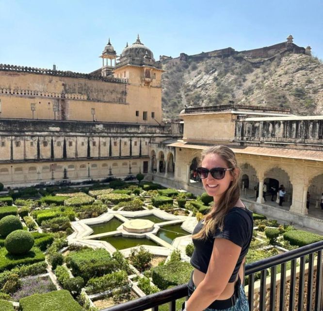 From New Delhi: Jaipur Private Day Trip with Guide - Panna Meena ka Kund: the step well that rewards slow looking