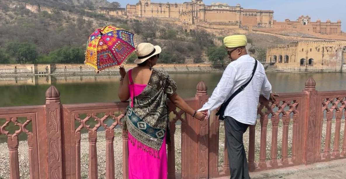 From New Delhi: Jaipur Private Day Trip with Guide - Lunch and market time: how you keep it safe and local
