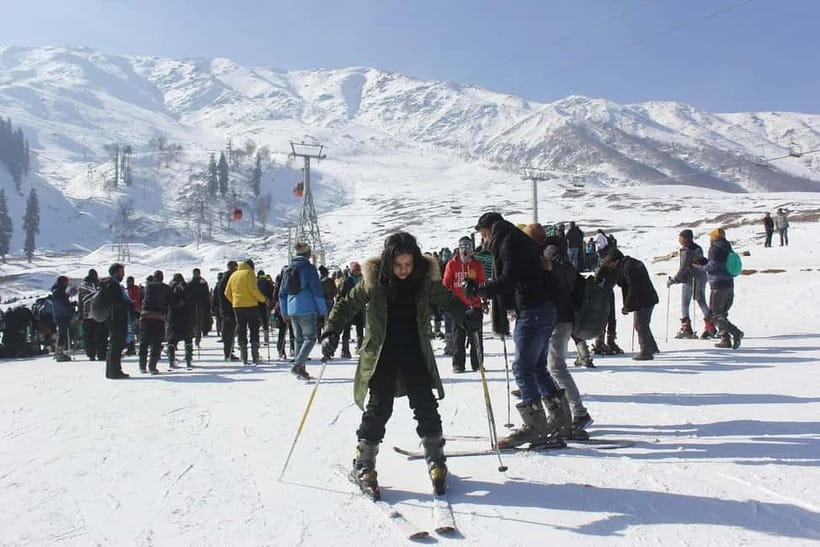 From Srinagar: Day Trip of Gulmarg with Local Guide - Khilanmarg: The Viewpoint Stop You Came For