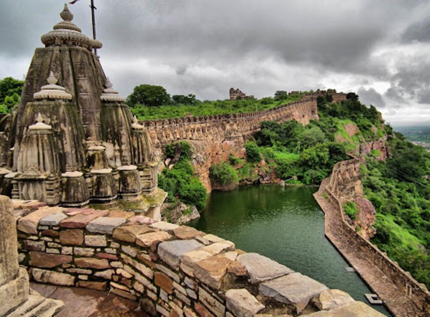 From Udaipur: Private Day Trip to Chittorgarh Fort - Udaipur To Chittorgarh: The Ride That Keeps The Day Comfortable
