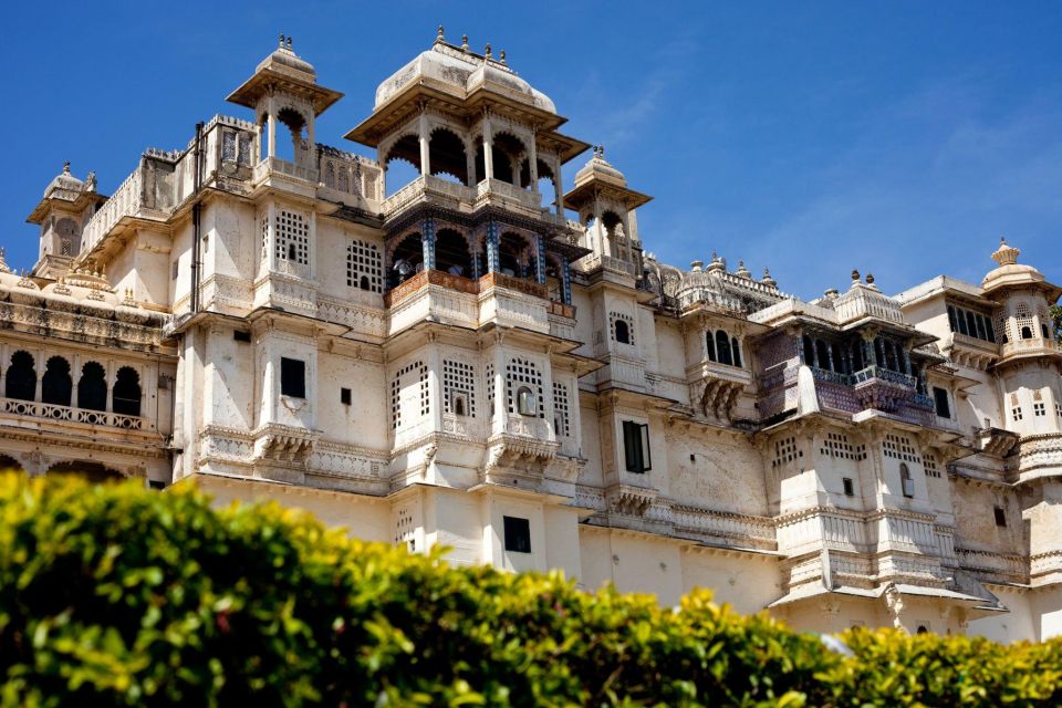 From Udaipur: Private Udaipur City of Lakes Sightseeing Tour - Udaipur in a day: why this City of Lakes route works