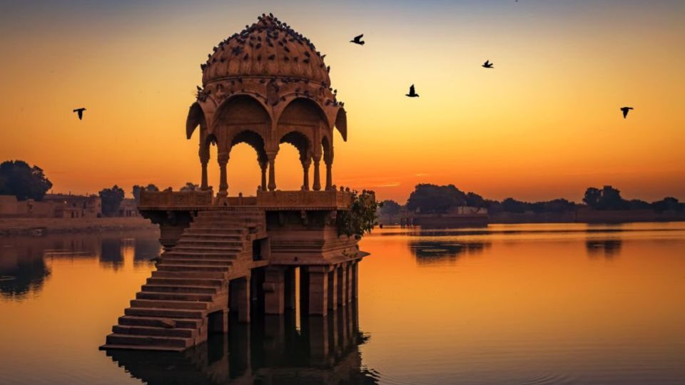Full Day Jaisalmer Sightseeing Tour by Car - Salim Singh Ki Haveli: peacock-like design in a short stop