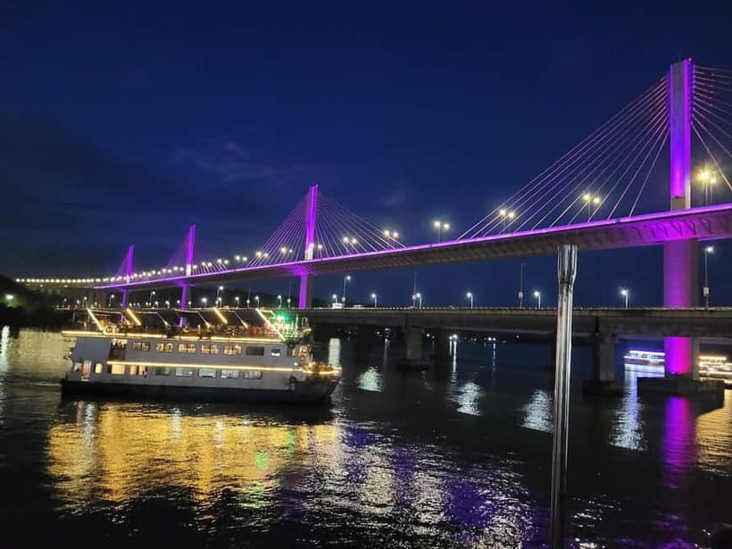 Goa: Dinner Cruise Party with Hotel Transfer Option - What you eat: buffet dinner plus starter platter