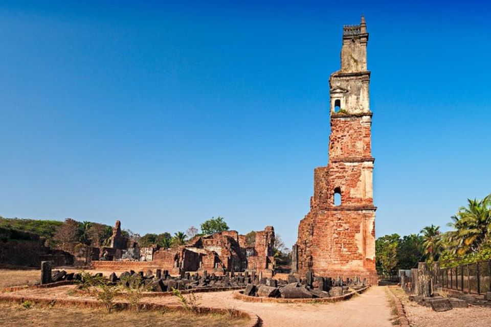 Goa: Old Goa Churches and Spiritual Walk - Basilica of Bom Jesus: The First Interior Moment