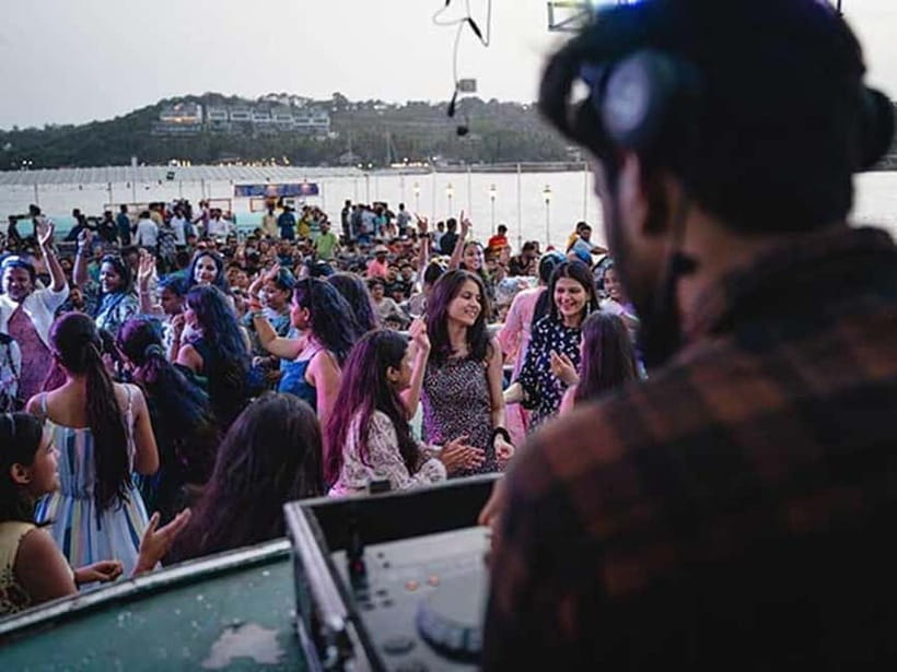 Goa: Sunset Cruise with Live Music, Dance and Cruise Sailing - Mandovi River sunset: what the 6:00 to 7:30 sail really feels like