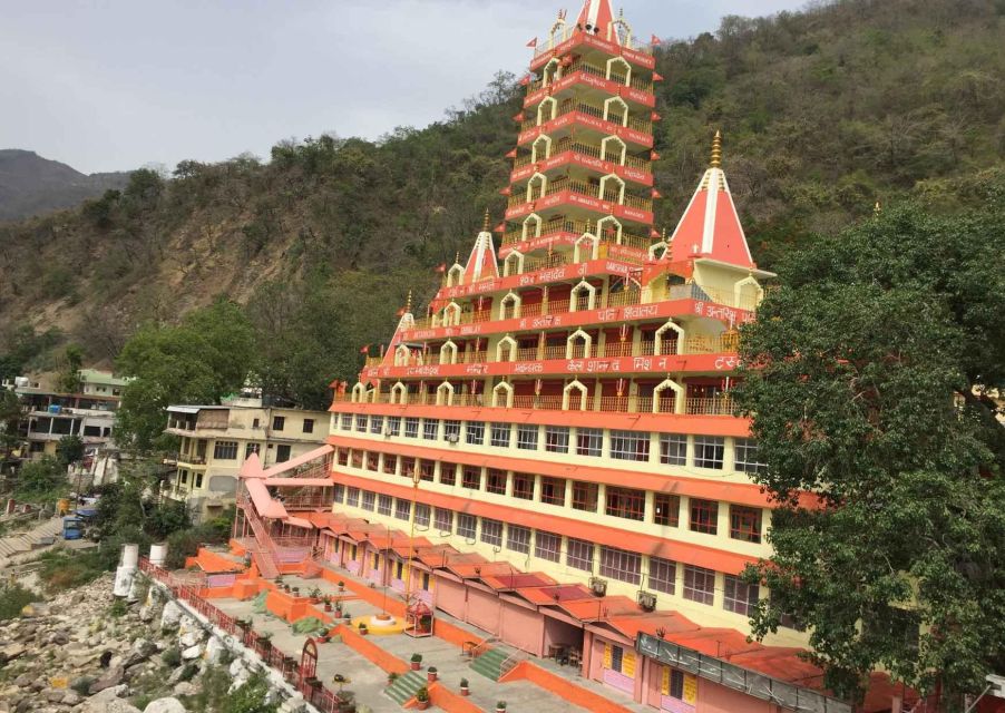 Guided Ashram Walk Tour in Rishikesh with a local - Parmarth Niketan: Big Ashram, Real Daily Life