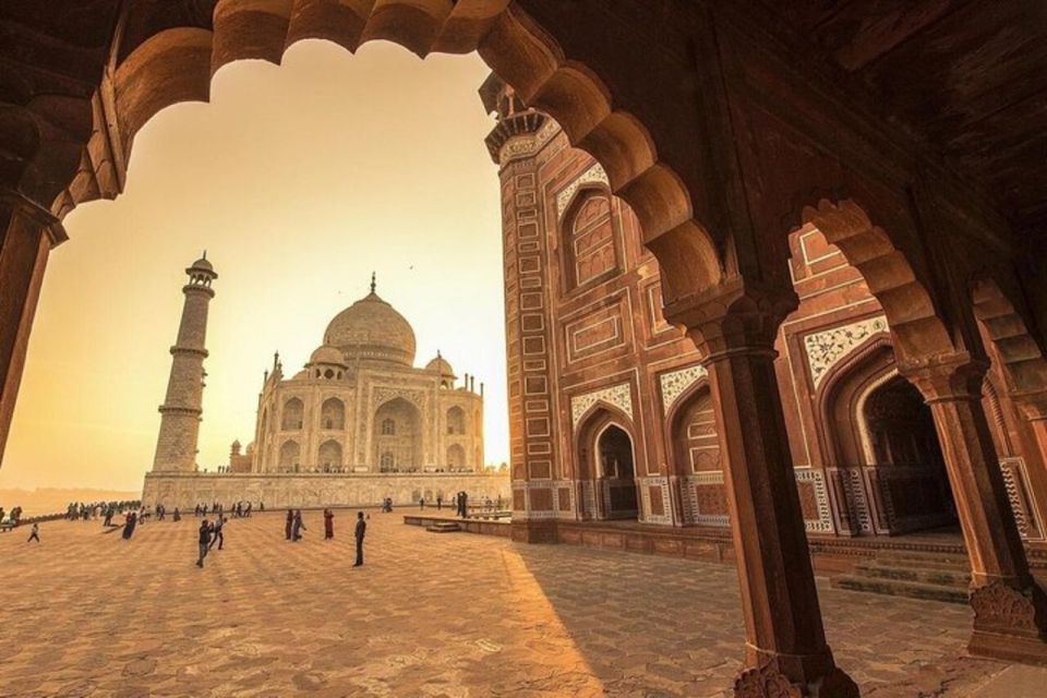 Guided Sunset Tour Of Taj Mahal with Skip-The-Line Entry - The Shah Jahan and Mumtaz Mahal story you’ll hear on the walk
