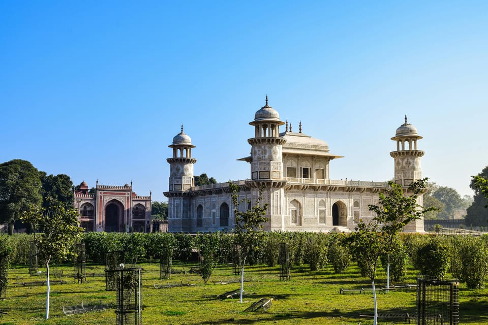 Gurgaon: Private Taj Mahal Day Tour from Gurgaon/Gurugram - Lunch in Agra, then Baby Taj and shopping time