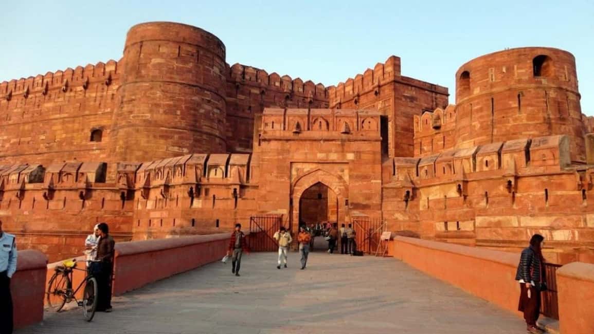 Gurgaon: Private Taj Mahal Day Tour from Gurgaon/Gurugram - What’s included (and what can change your total price)
