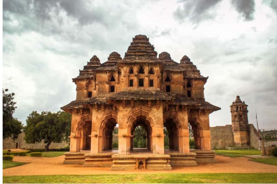 HAMPI FULL DAY TOUR FROM HOSPET - Guided Hampi: Getting Your Bearings Fast (Without Rushing)