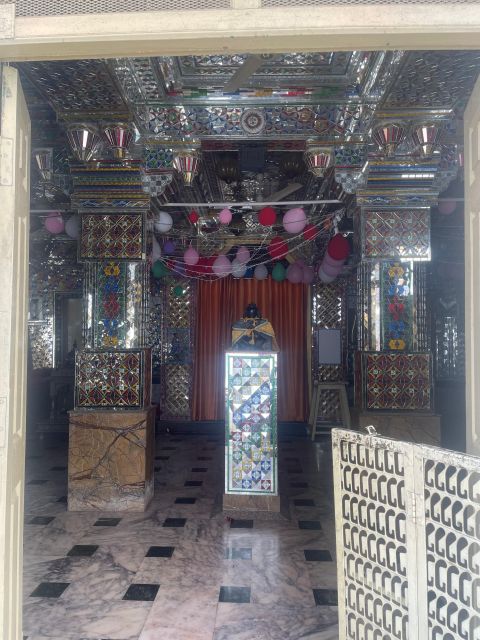Heritage Walk, Local Markets & Food Tasting - Non Touristy - Where it starts: Ganesh Art Emporium near Jagdish Temple