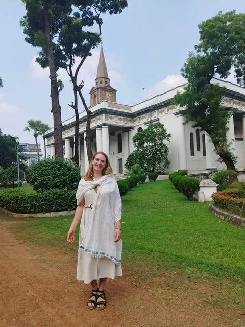 Heritage Walking Tour With Victoria Memorial Hall - Victoria Memorial Hall by yellow cab: why the ride matters