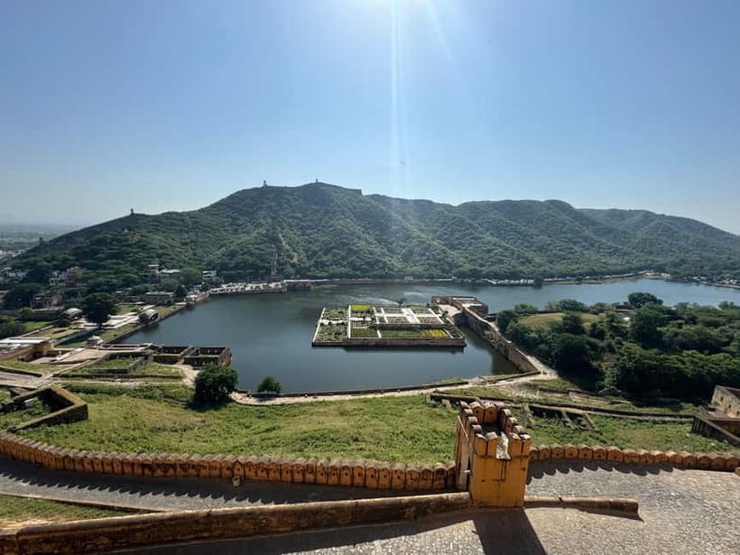 Highlights of Jaipur City on a Full Day Tour by Private Car - A 6-Hour Private-Car Route Through Jaipur and Amer