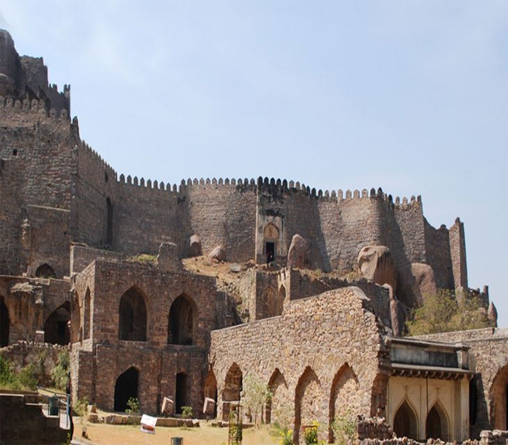 Hyderabad: Private City Tour with Evening Boat Ride - Golkonda Fort: where the walls have a story