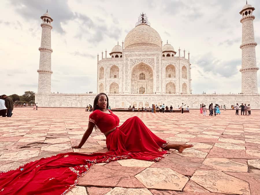 India: Premier High Value Taj Mahal Tickets with Transfers - Shoe Covers and Water: The Tiny Things That Matter