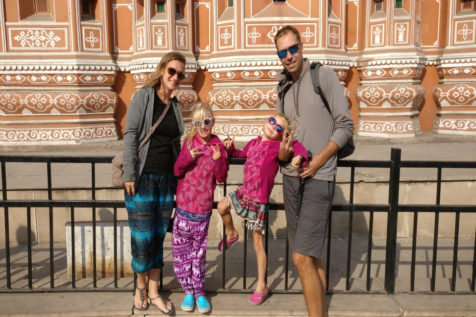 Jaipur: 2-Hour Cultural Walking Tour - Markets, a sword shop, and a 150-year-old working camera