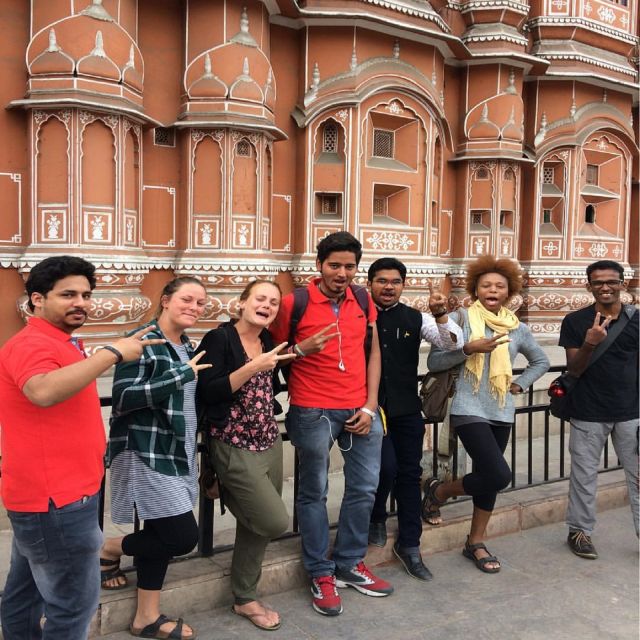 Jaipur: 2-Hour Cultural Walking Tour - Sawai Man Singh Town Hall to Jantar Mantar (UNESCO)