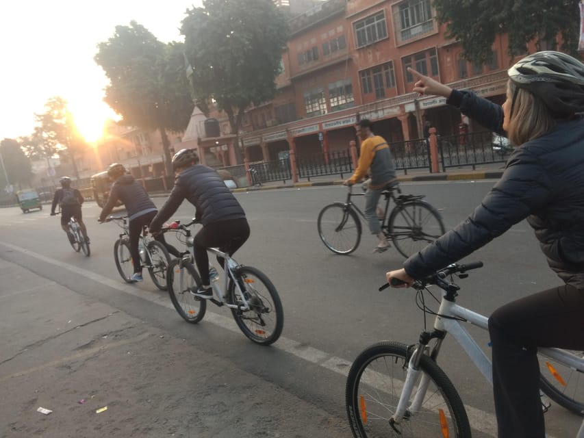Jaipur: 3-Hour Morning Bike Tour of Jaipur Old City - Vegetable and Flower Market: The Real Workday in Front of You