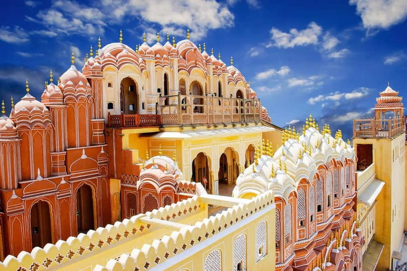 Jaipur: Amber Fort, Stepwell & Jal Mahal with Pickup - Private AC Pickup in Jaipur: Less Hassle, More Sightseeing