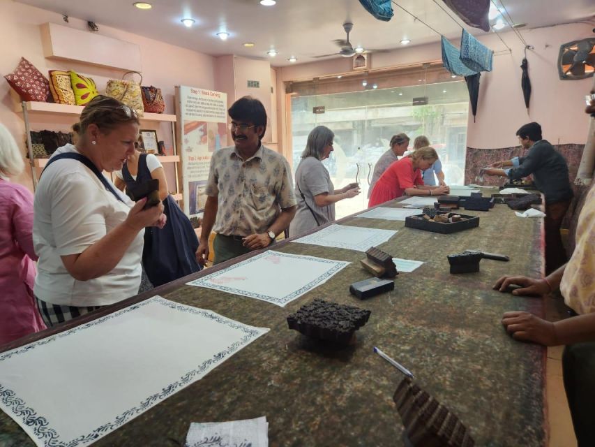 Jaipur: Block Printing Workshop In the Heart of City Center - Your two take-home souvenirs: what you’ll make and what to watch for