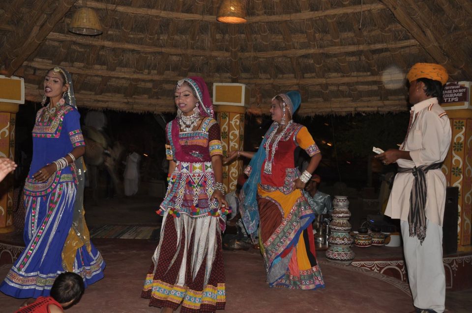 Jaipur: Chokhi Dhani Local Village Experience - Dinner Option at Chokhi Dhani: Buffet-Style Food That Finishes the Night