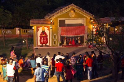 Jaipur: Chokhi Dhani Local Village Experience - Entering a Rajasthan Concept Village: Performances, Costumes, and Art