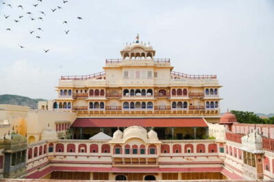 Jaipur: City Palace Museum - Direct Official Ticket - Finding the ticket counter near Baradari Restaurant