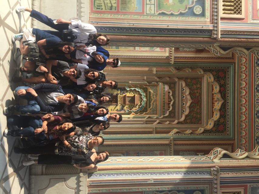 Jaipur : Cultural & History Tour With Private Guide - Gaitore cenotaphs and a well-timed lunch break
