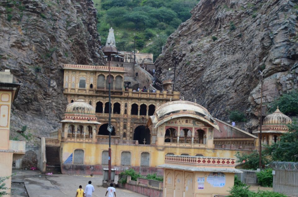 Jaipur : Cultural & History Tour With Private Guide - City Palace: the royal residence meets museum-style storytelling