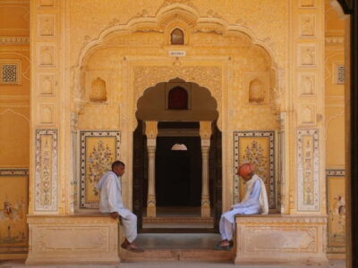Jaipur: Explore Amber, Jaigarh & Nahargarh Fort with Sunset - Royal Gaitor Ki Chhatriyan: quiet cenotaphs and easy first photos