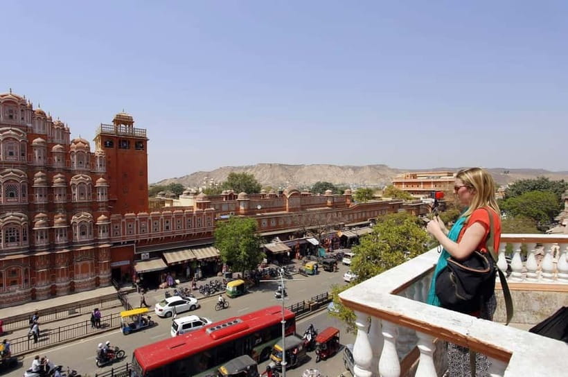 Jaipur: Explore City Sights, Amber Fort & Monkey Temple - Hawa Mahal: the façade you recognize, plus the view you don’t