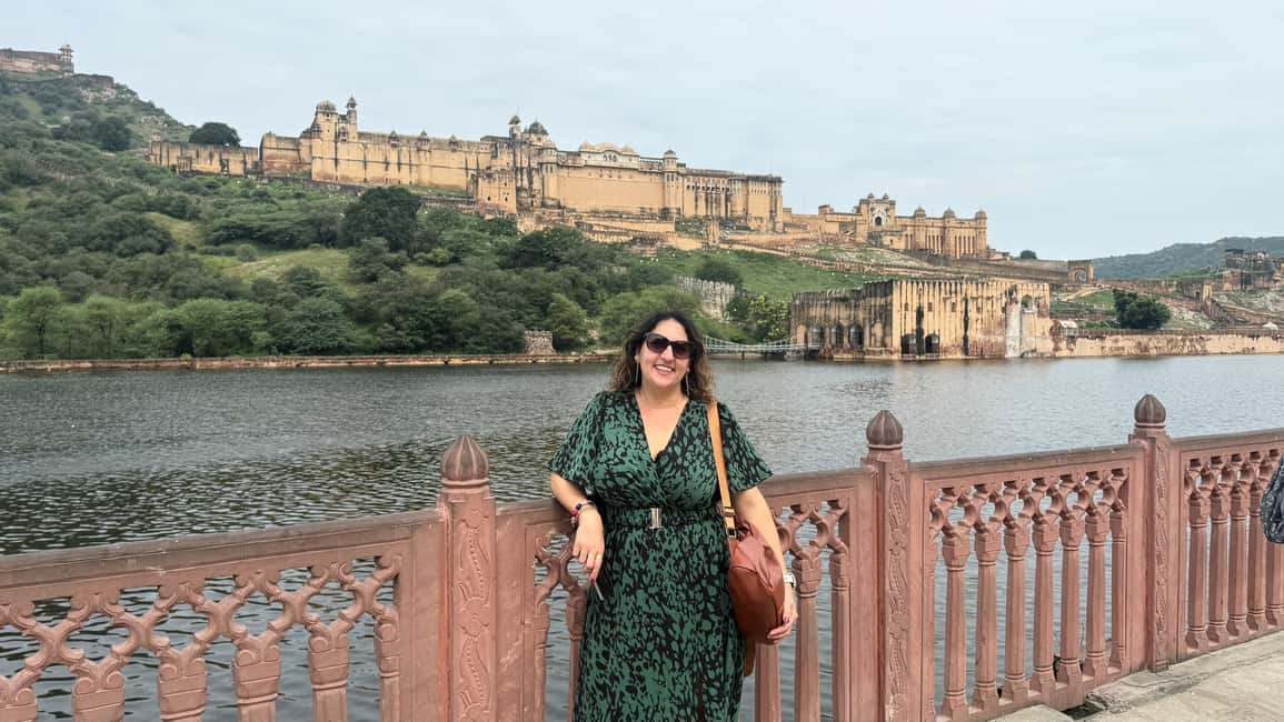 Jaipur: Full Day City Highlights Tour with Tour Guide - Royal Gaitor Tumbas (Gaitor Ki Chhatriyan): peaceful marble cenotaphs