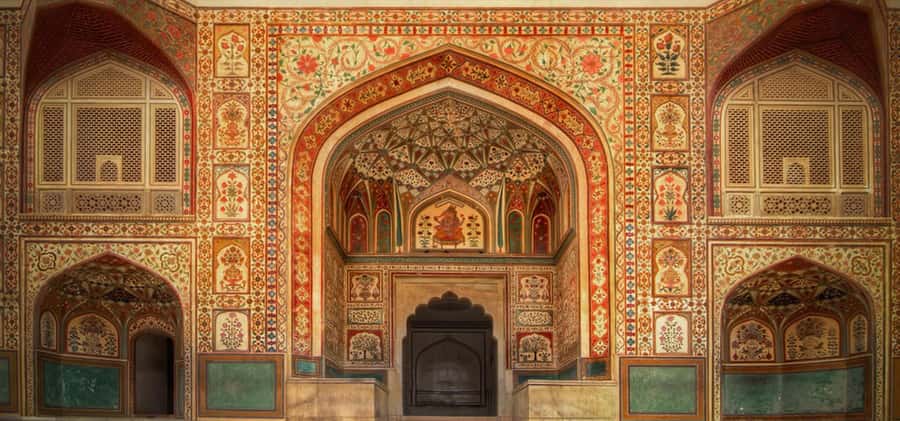 Jaipur: Half-Day or Full-Day Tour with Flower Market - Old Walled City loop: Hawa Mahal, City Palace, and Jantar Mantar