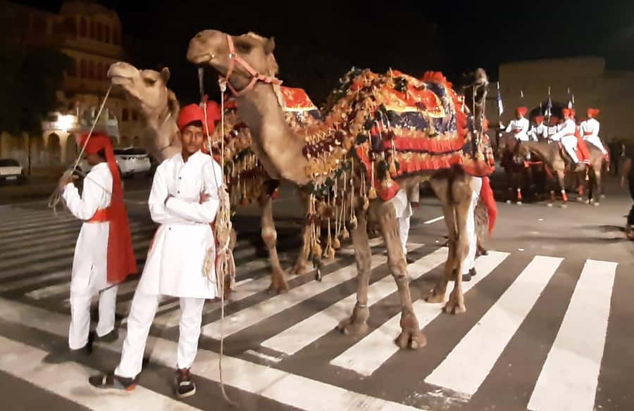 Jaipur: Night Tuk-Tuk Tour With Friendly Local Driver - The Local Ice-Cream Parlour Stop You’ll Actually Want to Pause For