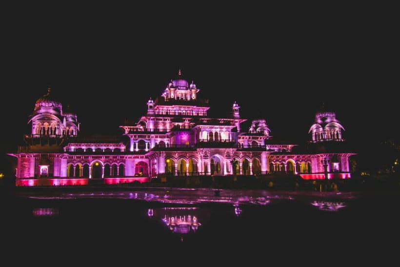 Jaipur: Private Evening Tour with Monkey Temple Sunset - Jaipur after 4 PM: why this tour feels different
