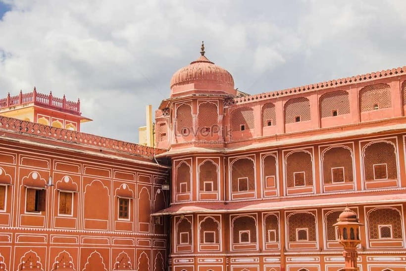 Jaipur: Private Full-Day City Tour with Car and Guide - The Restaurant Break: Don’t Let Lunch Steal Your Trip