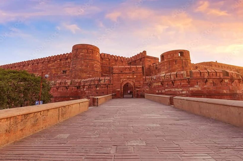 Jaipur: Tajmahal Sunrise Tour with Fatehpur Sikri & Abhaneri - Fatehpur Sikri in one hour: UNESCO in a time-box