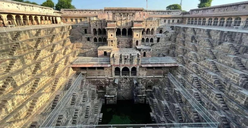 Jaipur: Tajmahal Sunrise Tour with Fatehpur Sikri & Abhaneri - What to bring, what to wear, and what to avoid
