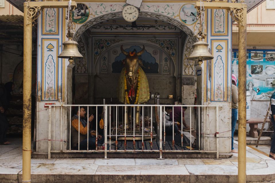 Jaipur: Temple Tour - Birla Mandir’s marble steps: A calmer, cleaner contrast