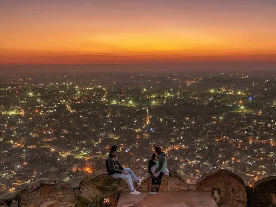 Jaipur: Tour with Nahargarh Sunrise or Monkey Temple Sunset - Evening option: Panna Meena Stepwell, Amber Fort, then Galta Ji Monkey Temple at sunset