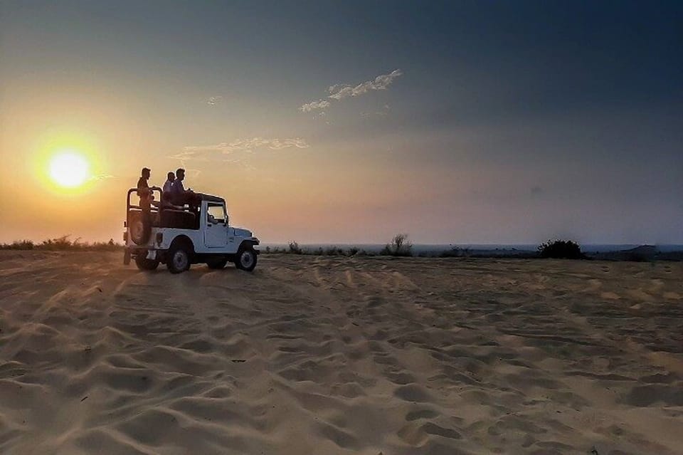 Jaisalmer: Jeep Safari,Camel Ride,Buffet Dinner & Folk Dance - Folk dance in the desert: a fun finish with culture energy