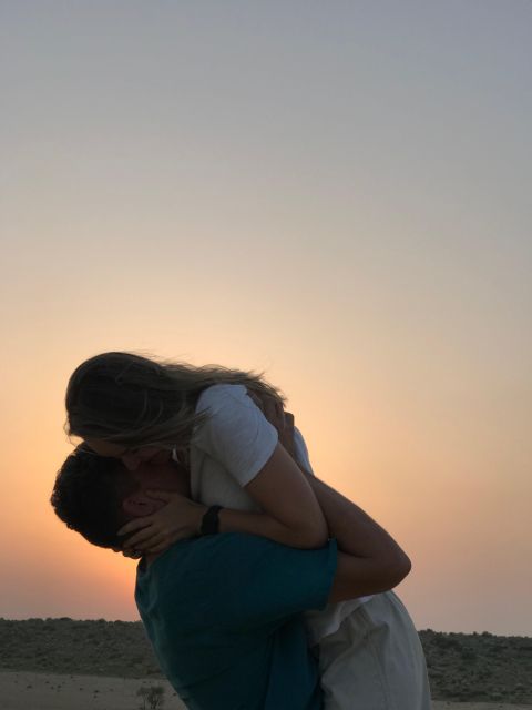 Jaisalmer: Romantic Night with Luxury Desert Camping - Jaisalmer pickup, tea stops, and the road into the Thar