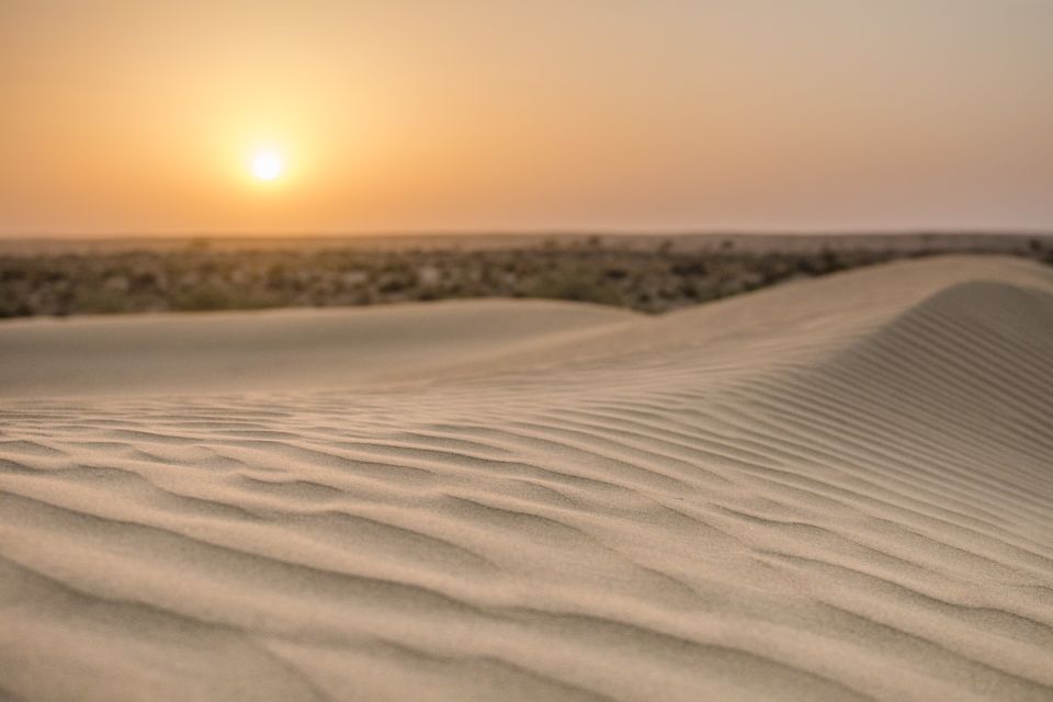 Jaisalmer: Romantic Night with Luxury Desert Camping - Luxury tent with ensuite bathroom: comfort that makes the desert work