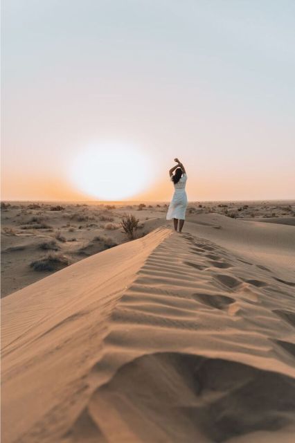 Jaislamer Sightseeing with Sunset Camel & Desert Safari Tour - Sunset timing: how to make the most of the dunes