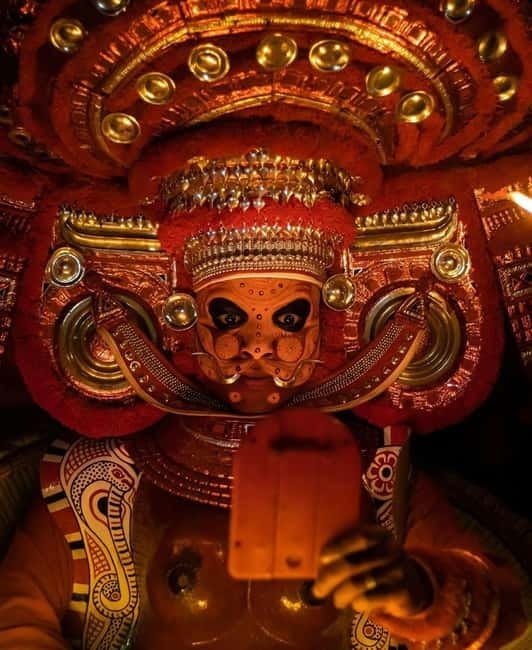 Kochi: Kathakali, Theyyam, and Kalaripayattu Evening Show - Hotel Pickup and Arrival: Why the Transfers Matter