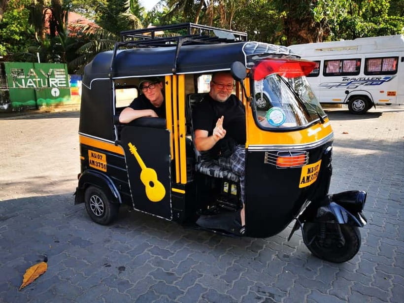 Kochi: Local Sightseeing Tuk-Tuk Tour - Dhobi Khana public laundry: watch daily life, not a staged show