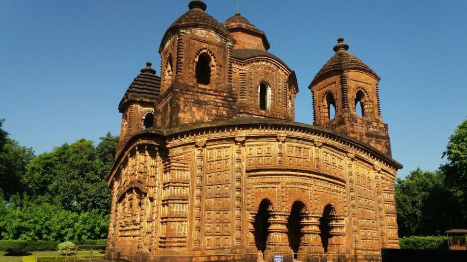 Kolkata: Bishnupur Terracotta Temples Day Trip with Weavers - The Queen’s curse and local geological anomalies