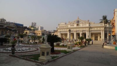 Kolkata: Private Custom Tour with Hotel Transfers - Hotel transfers and car comfort: the hidden value
