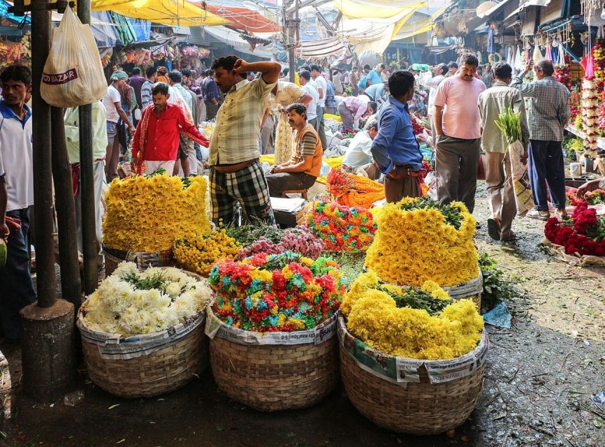 Kolkata: Private Tour of City of Joy with Licensed Guide - Temple Time: Dress Code, Temple Socks, and How to Show Respect
